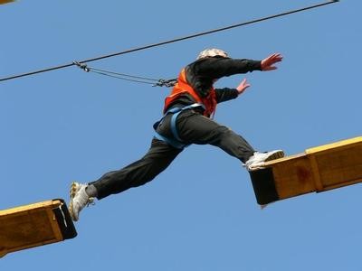 珠海武林源户外拓展训练、温泉、圆明新园、情侣路、环岛游两天方案_珠海拓展训练