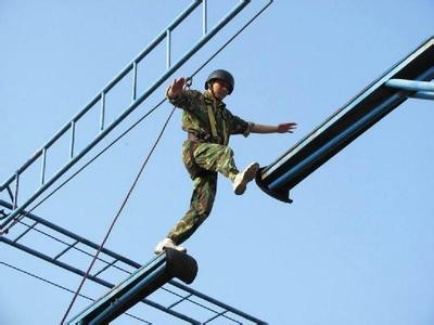 东莞谢岗基地专业拓展训练、团队拓展培训及休闲度假方案_东莞拓展训练