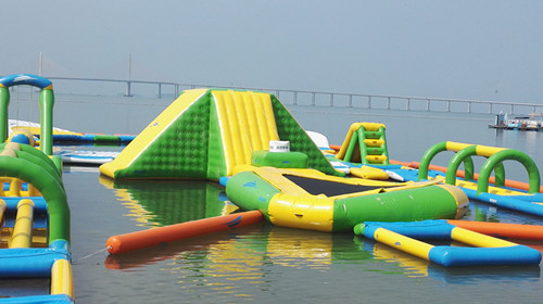 水上拓展趣味活动项目